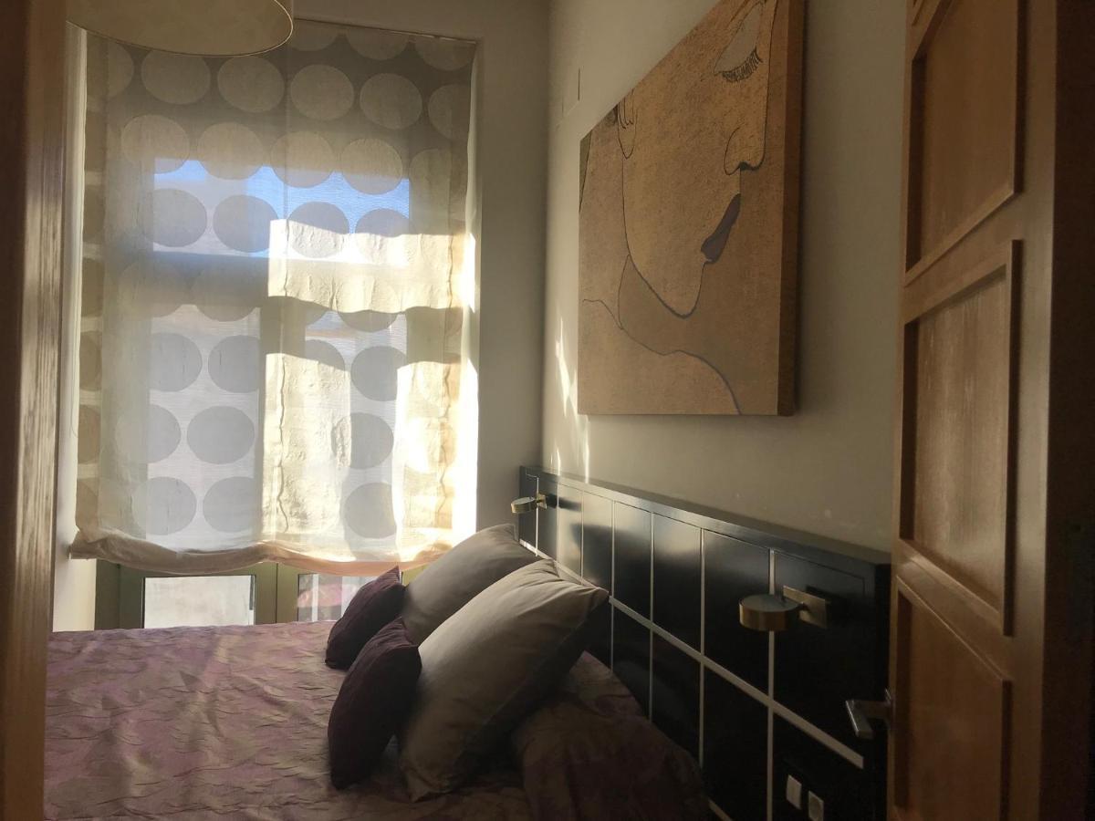Luxury Apartment Sierpes Siviglia Esterno foto