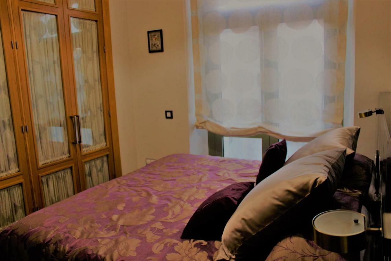 Luxury Apartment Sierpes Siviglia Esterno foto